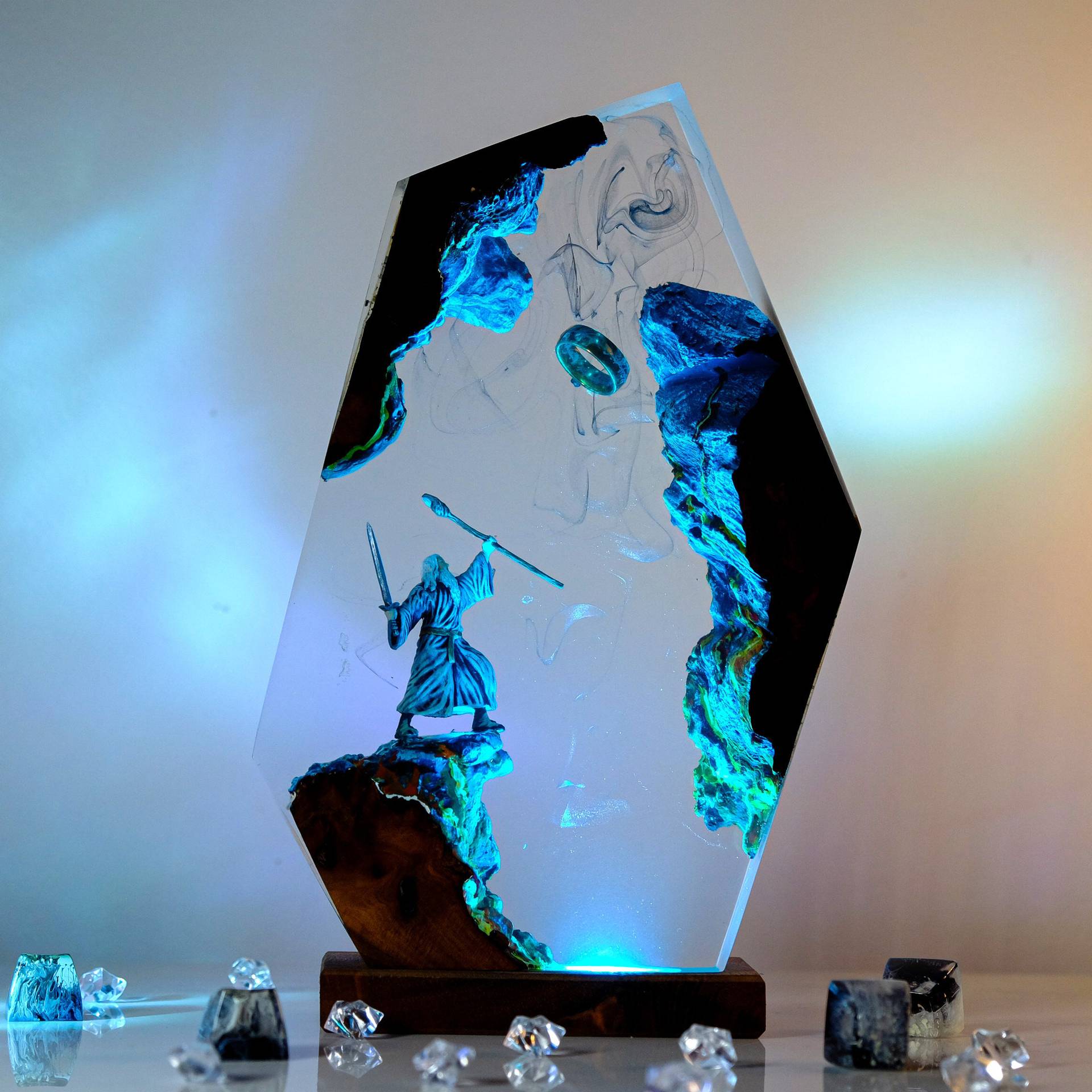 Lighting Decor For Wedding - Figurka z sceny filmowej, stolik, lampa
