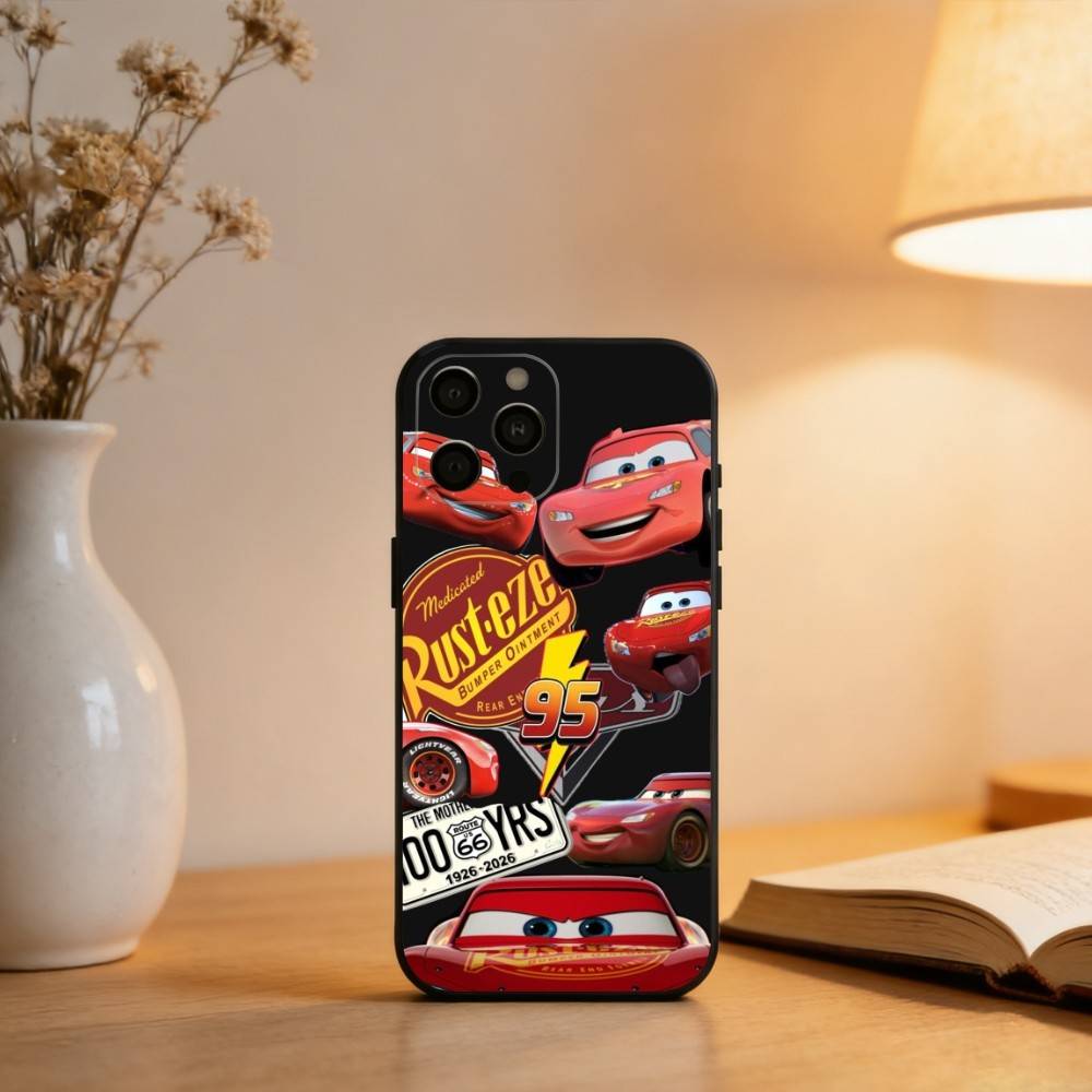 Etui na telefon Flash M-McQuee – Lighting Mcqueen Decor recenzja i cena