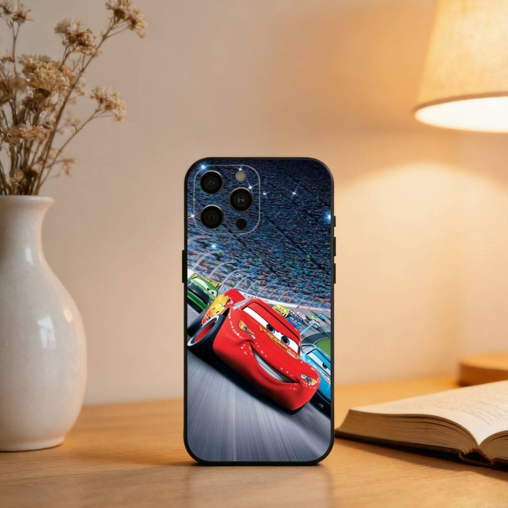 Etui na telefon Flash M-McQuee – Lighting Mcqueen Decor recenzja i cena